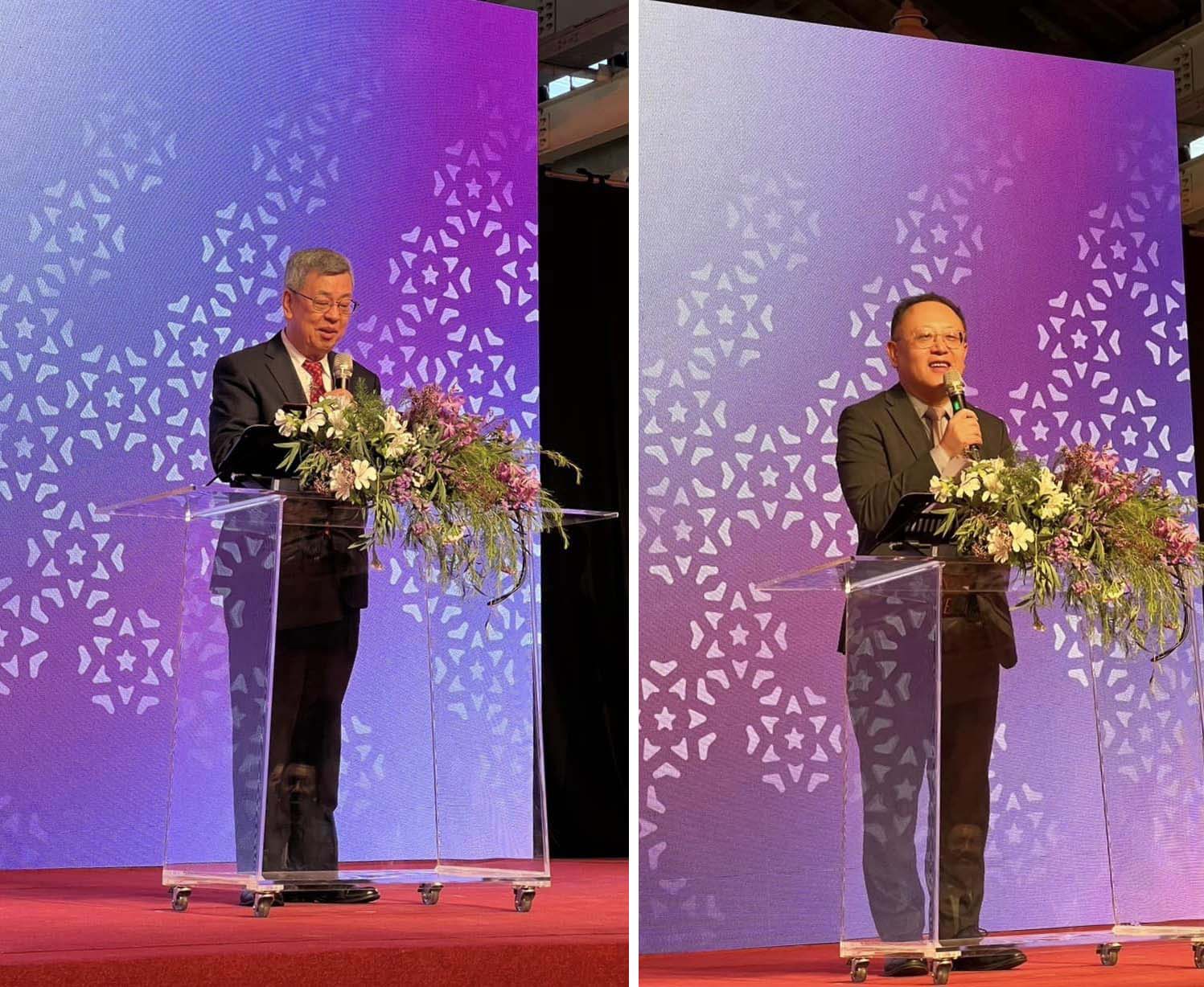 Receiving Taiwan Arts and Business Awards