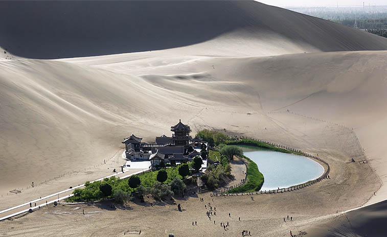 VR Experience of Dunhuang 285 cave